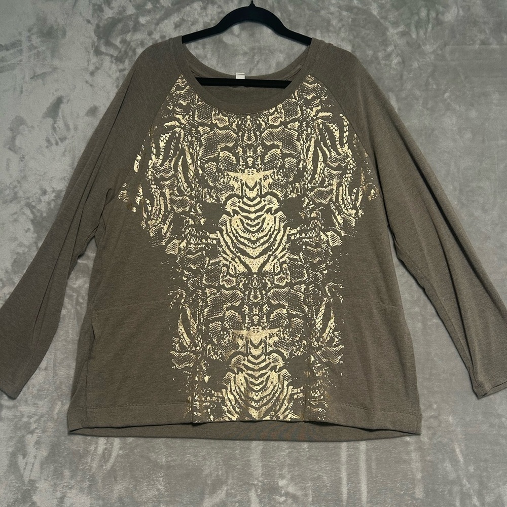 Tribal Jeans Pullover Long Sleeve Top Women’s 2X Brown Gold